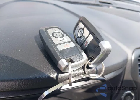 2018 Ford Fusion Se из США, поврежденный, VIN 3FA6P0HD7JR200409